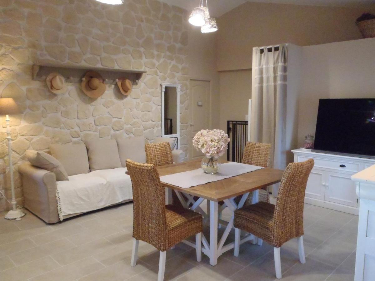 Provence Luberon Bonnieux Location Gite Chez Basile المظهر الخارجي الصورة